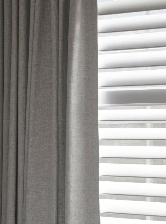 Motorized drapery blackout