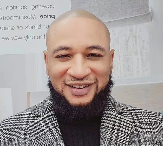 Manager Photo