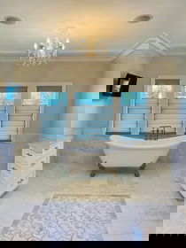 Elegant Bathroom Retreat